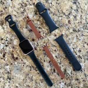 Apple Watch Series 4 Rose Gold with 3 Bands